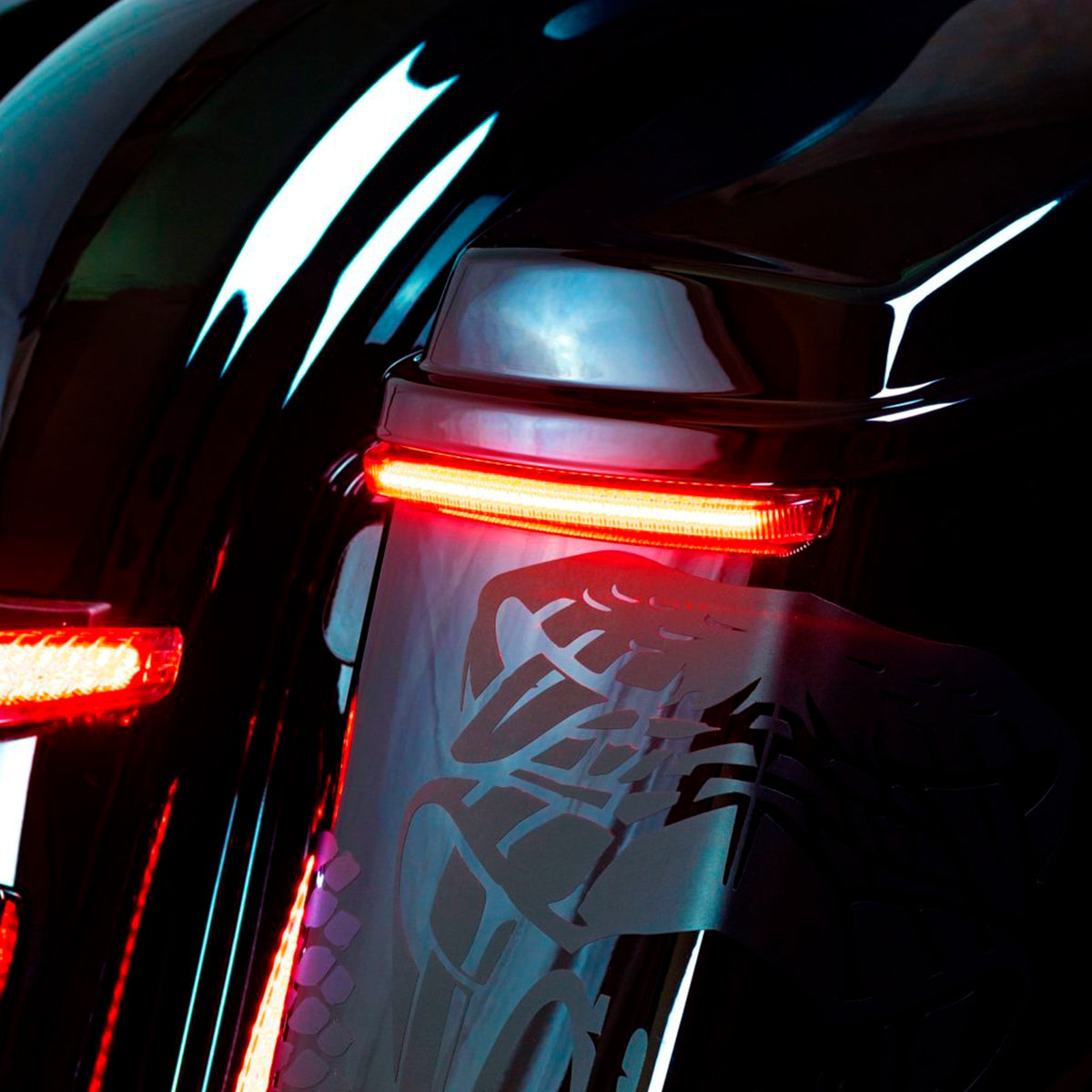 Ciro Luces de Alforjas Bag Blades® Rojo LED para Harley Davidson (Con Controlador)