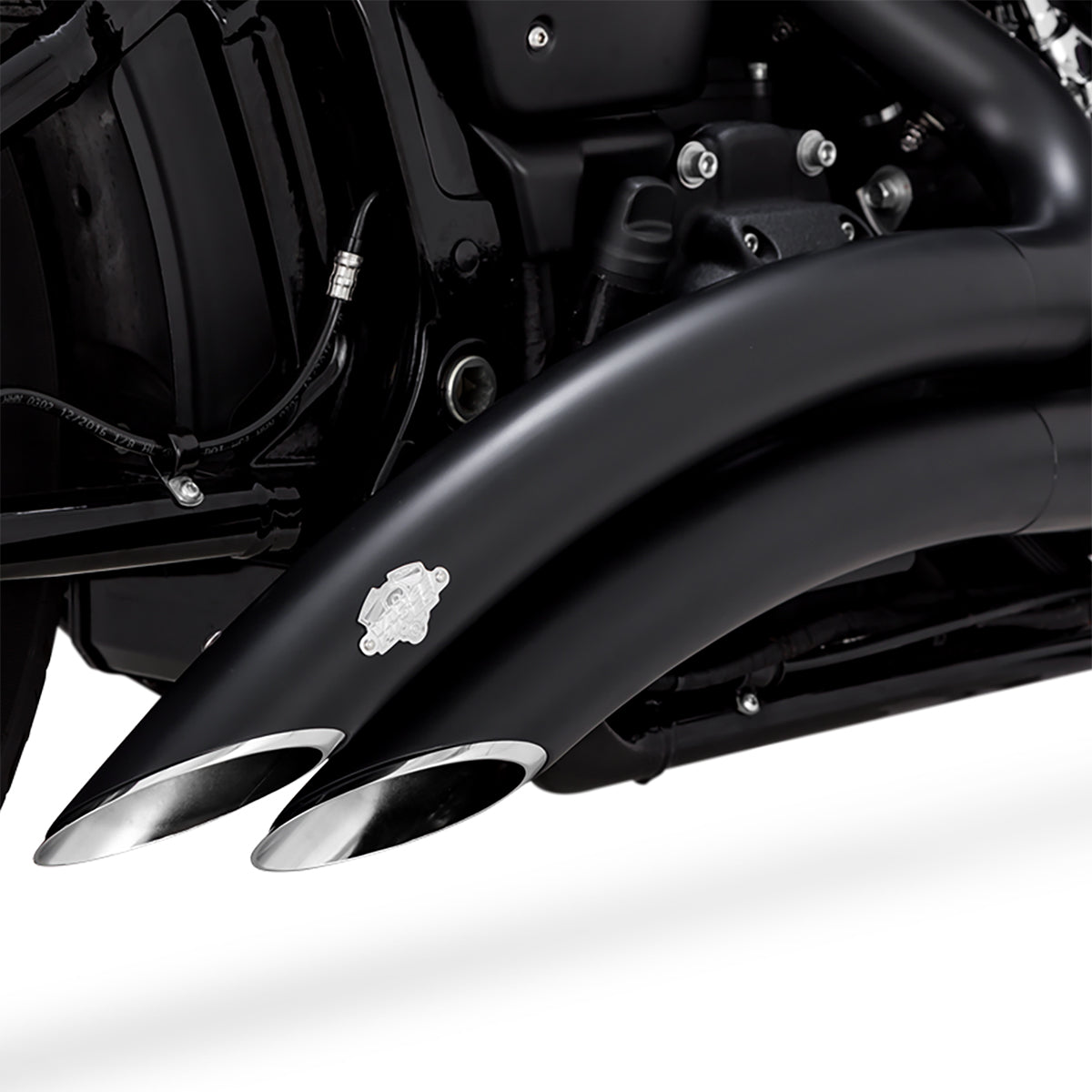 Escape Vance & Hines Big Radius Negro para Harley Davidson '18-'24 Softail Street Bob/ Sport Glide / Slim / Heritage Classic / Fat Bob / Deluxe / Low Rider / Low Rider S / Standard / Hydra-Glide Revival (Sistema Completo)