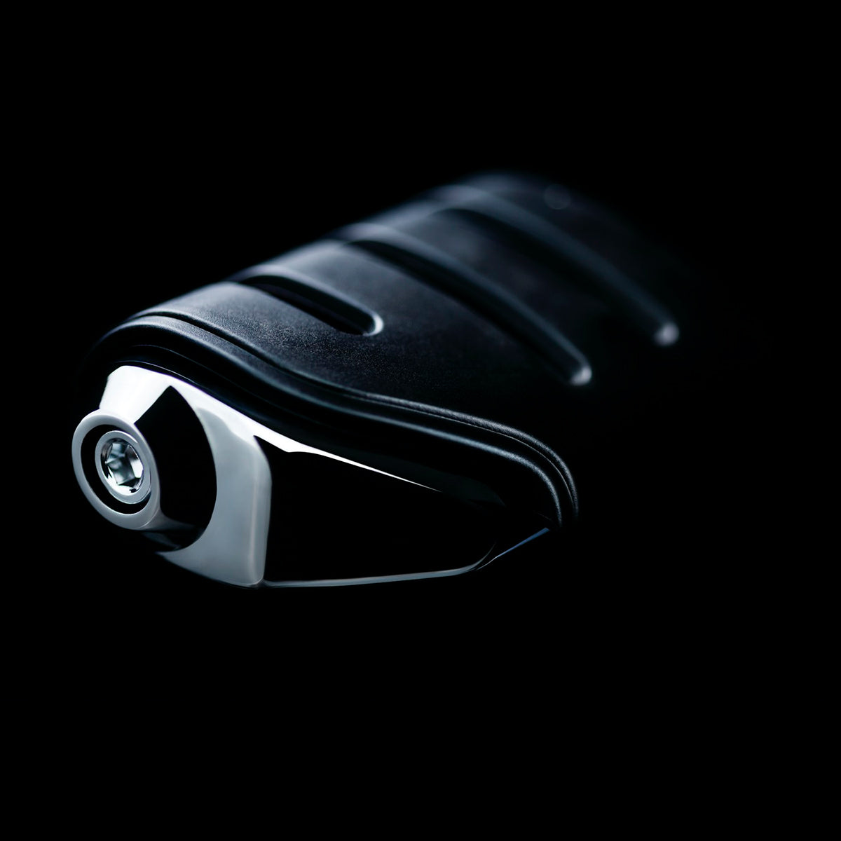 Kuryakyn Dually Trident ISO® Pegs para Harley Davidson - CHG.MX For Riders